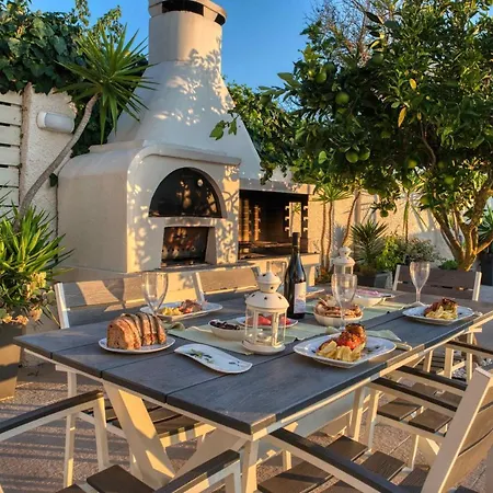 Vozos Villa *