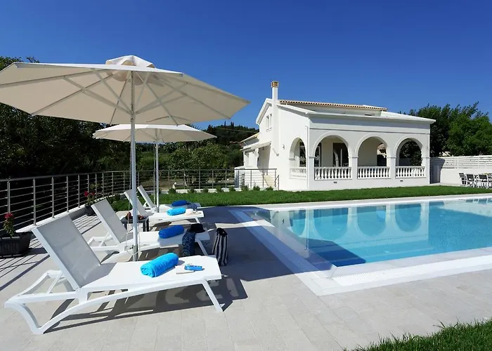 Vozos Villa *
